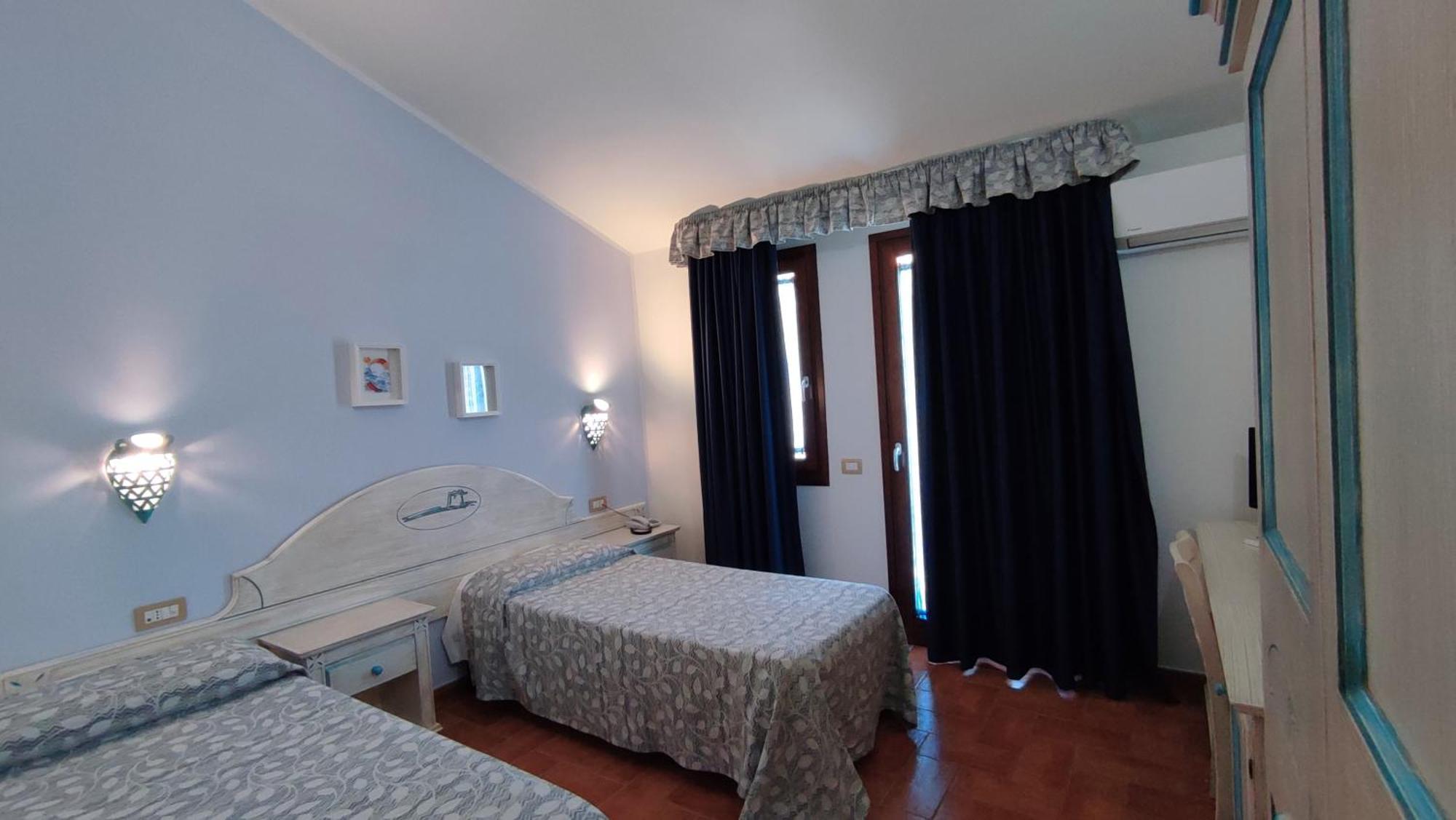 Hotel Le Sabbie Calasetta Extérieur photo