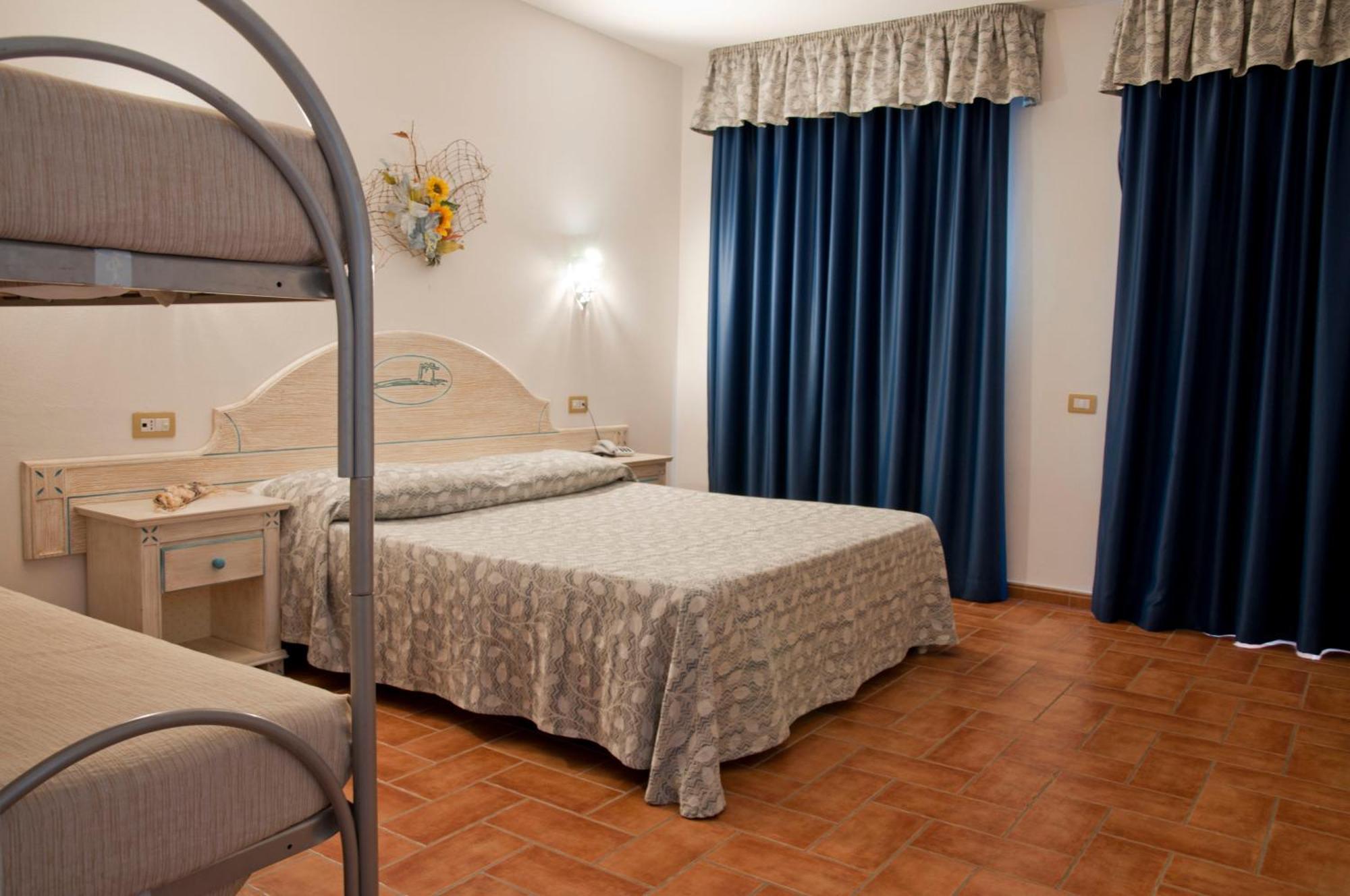 Hotel Le Sabbie Calasetta Extérieur photo